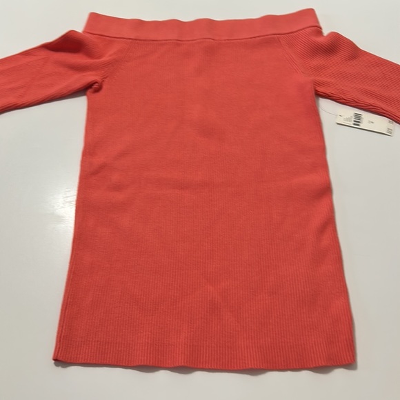 Anthropologie Women's Ribbed Off Shoulder Knit Shirt Size Medium Coral - Picture 5 of 7